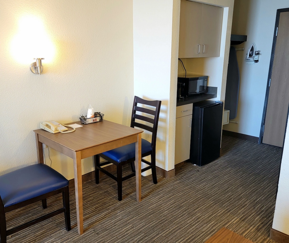 Hotel El Paso - photo 15
