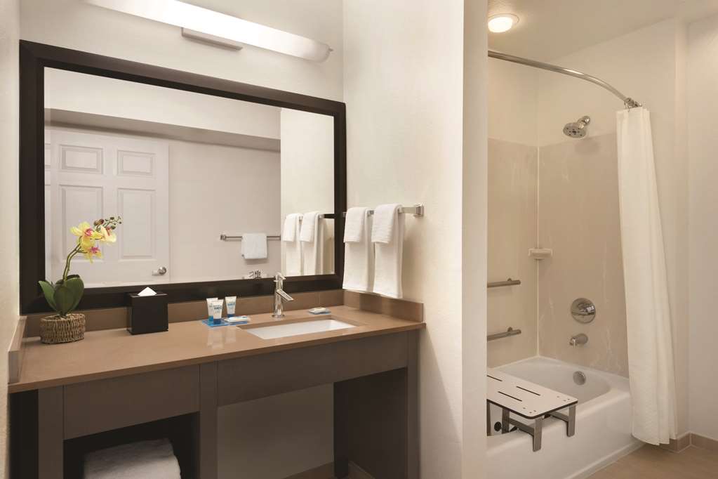 HYATT house Miami Airport - photo 5