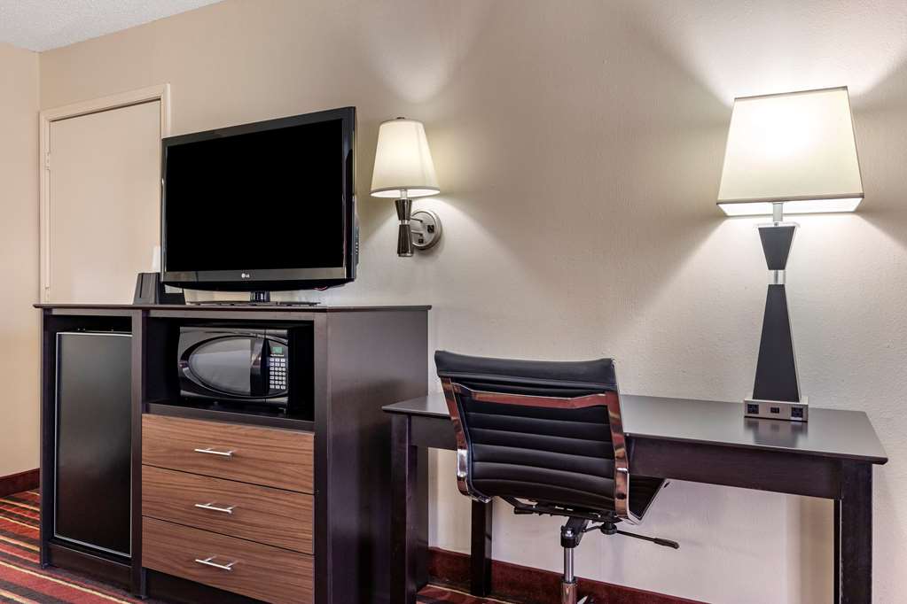 Best Western Lindale Inn - photo 13