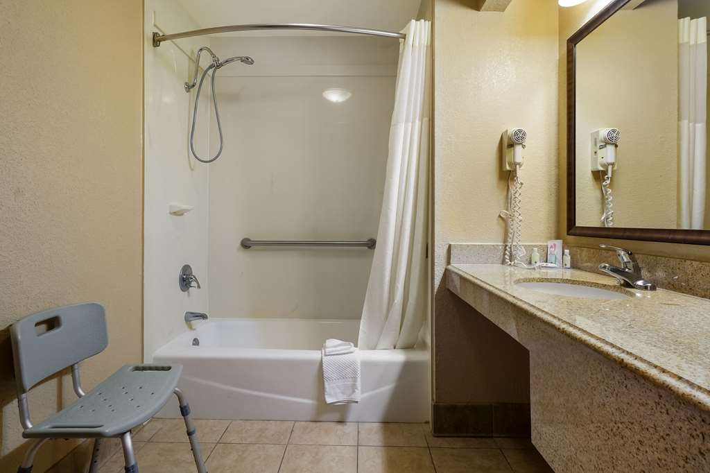 Quality Inn & Suites West Helena - photo 18