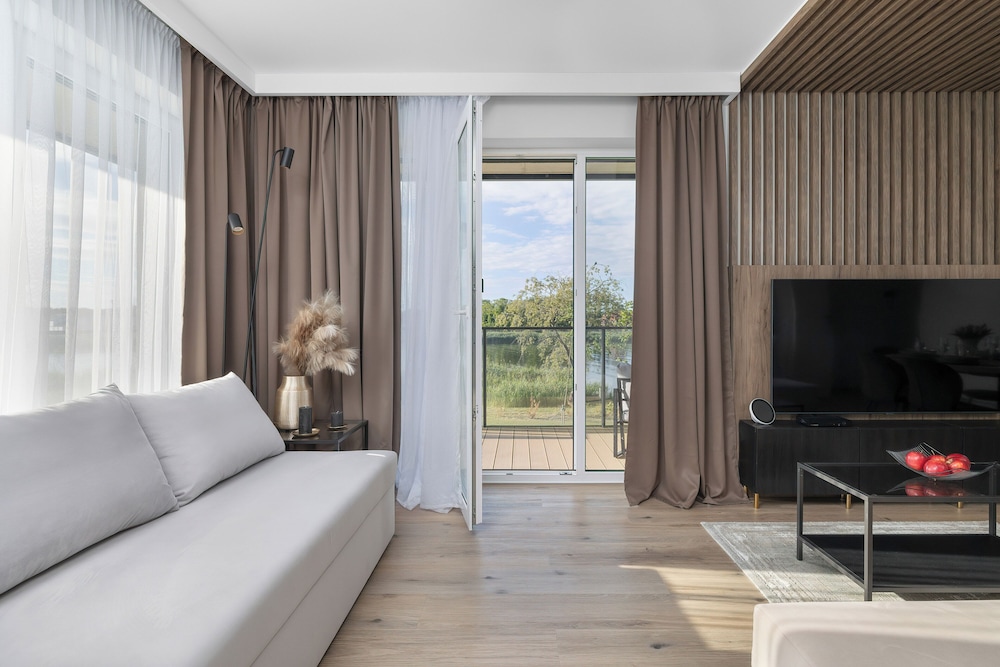 Wellness Resort & SPA Parking by Renters in Dziwnow, Poland