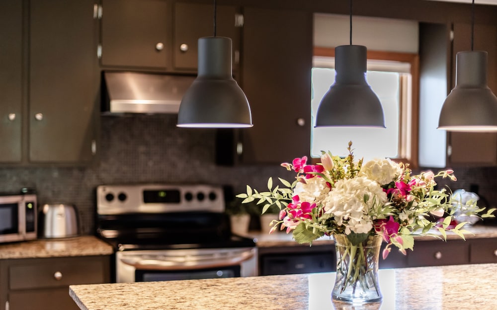 The Broadway Guest House — 4-Star Luxury Hotel in Granville, United States