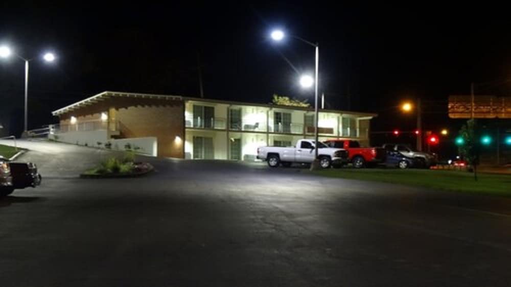 Red Carpet Inn North Syracuse - photo 36