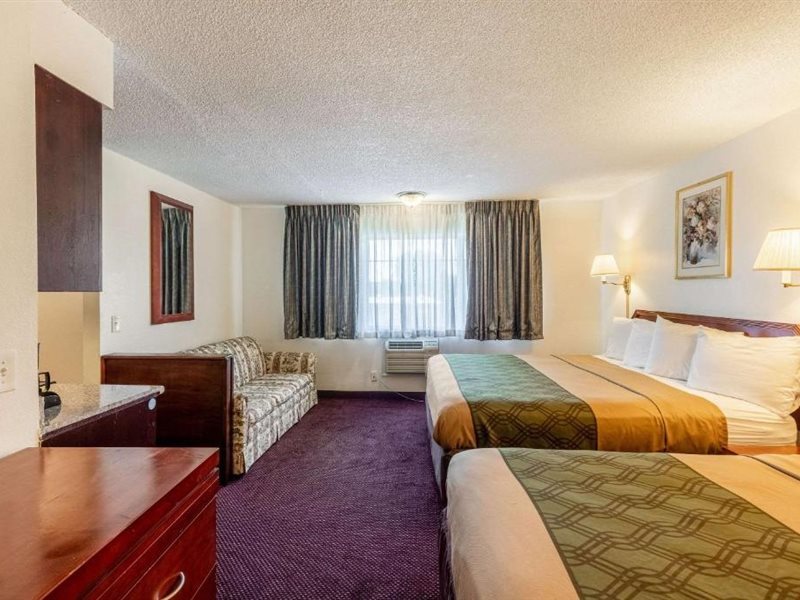 Rodeway Inn & Suites Portland West Beaverton - photo 6
