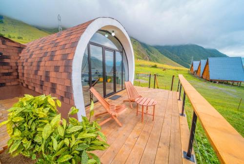 Kazbegi Glamping - carbon neutral hotel in Step'antsminda