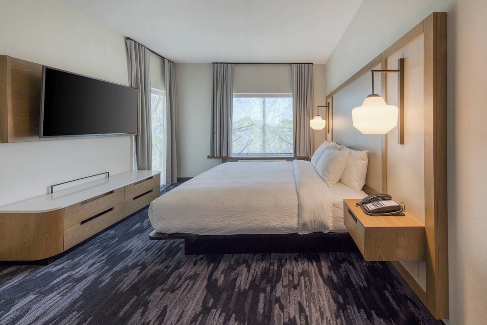 Fairfield Inn & Suites by Marriott Charlotte Belmont - photo 17