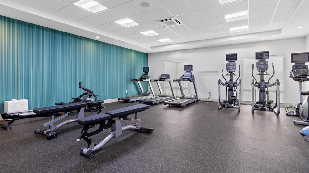 Holiday Inn Express and Suites Macon North - photo 30