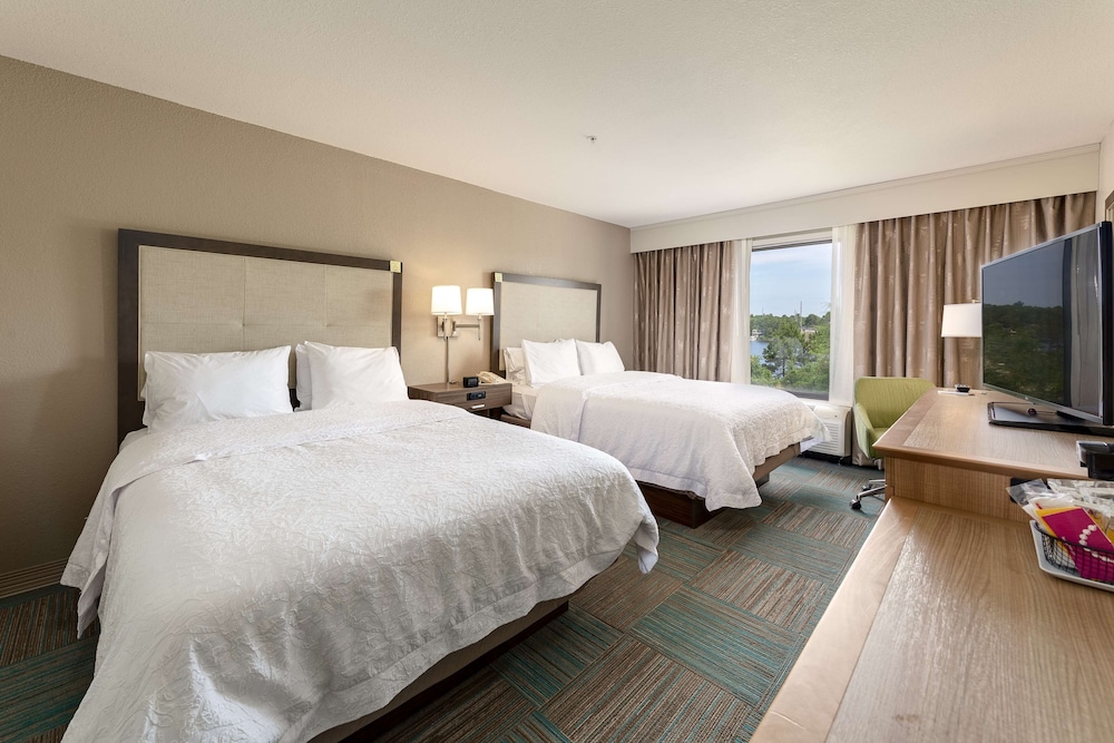 Hampton Inn Niceville Eglin Air Force Base - photo 11