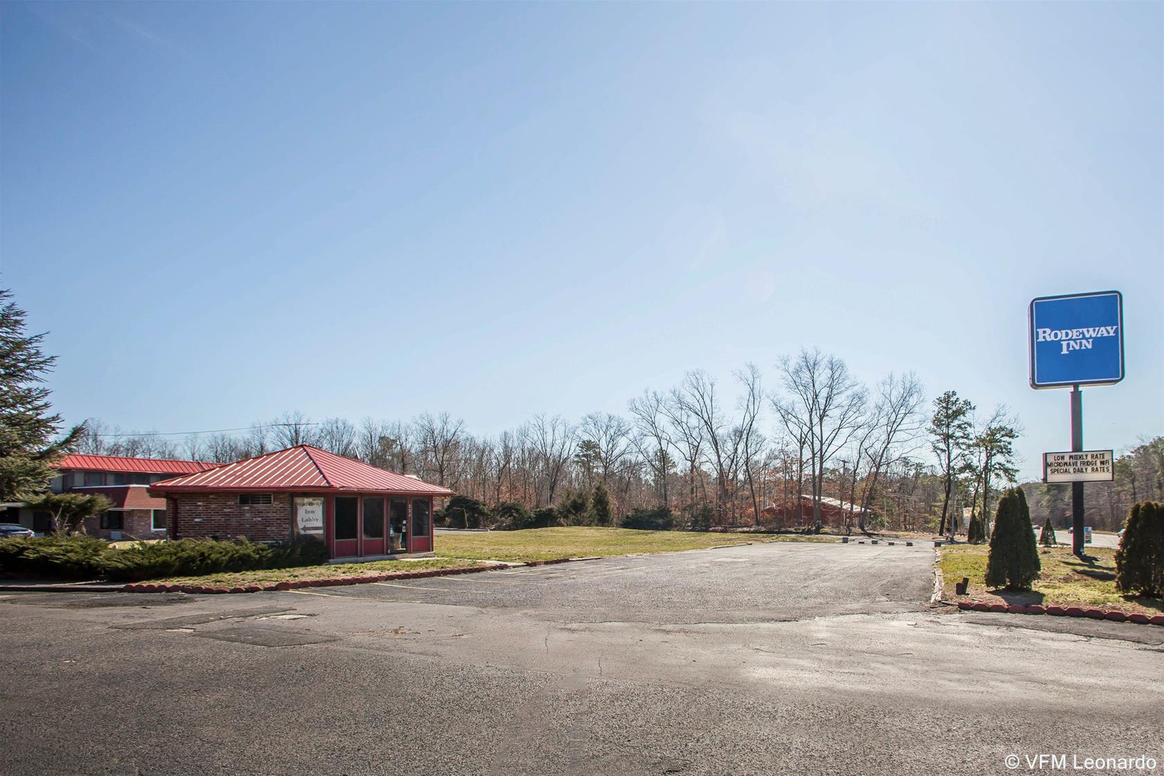 Rodeway Inn - photo 28