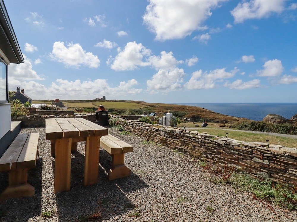 Camelot - last minute hotel in Tintagel