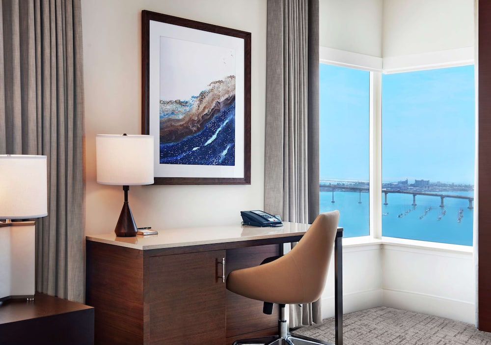 Hilton San Diego Bayfront - photo 25