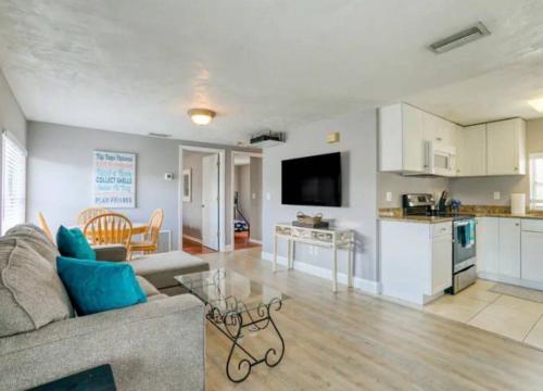 Summer Sands Lodge Unit 4 2BR — 4-Star Luxury Hotel in Flagler Beach, United States