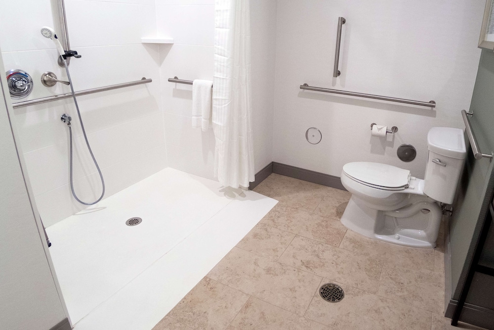 Hilton Garden Inn Spartanburg - photo 33