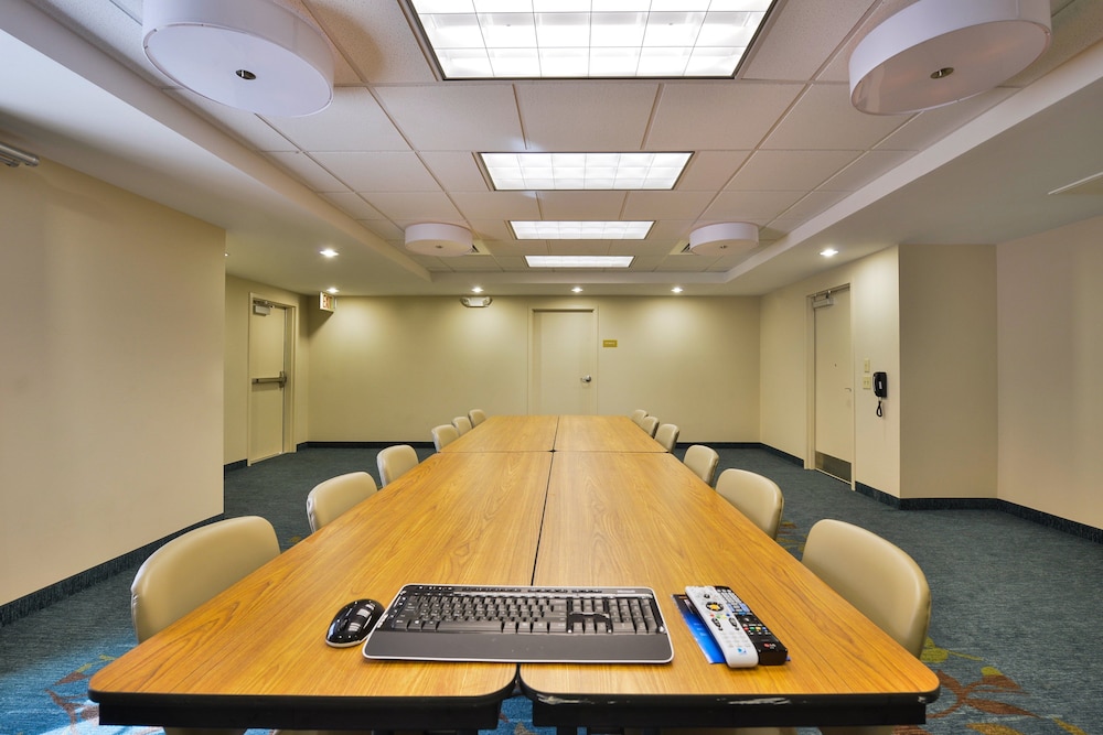 Candlewood Suites Harrisburg Hershey by IHG - photo 37