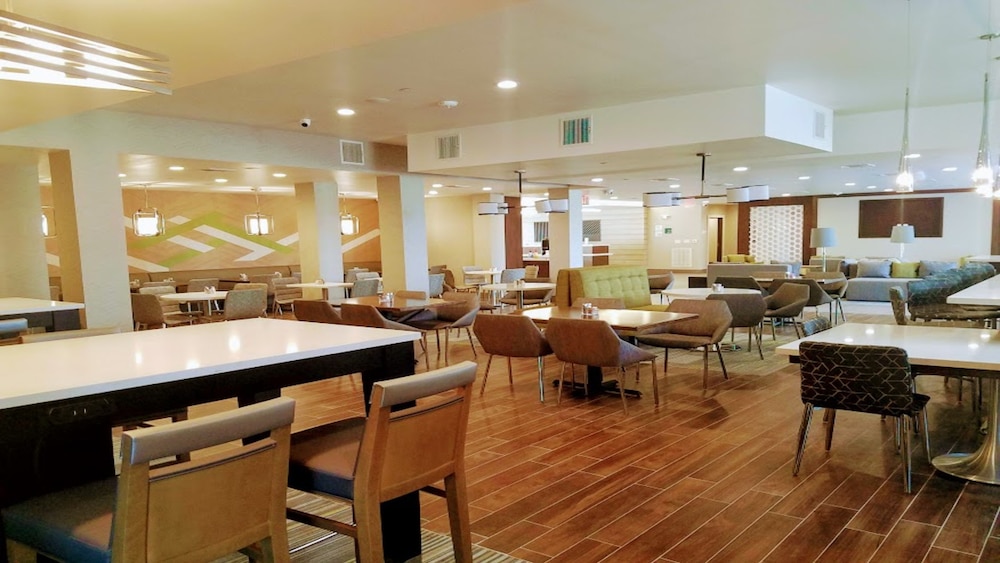 Holiday Inn & Suites Houston NW Willowbrook by IHG - photo 13