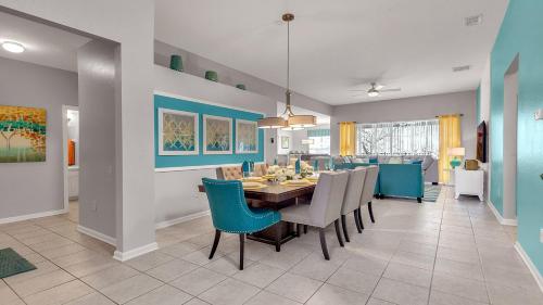 Striking 5br Resort Home Private Pool Spa Disney - photo 20