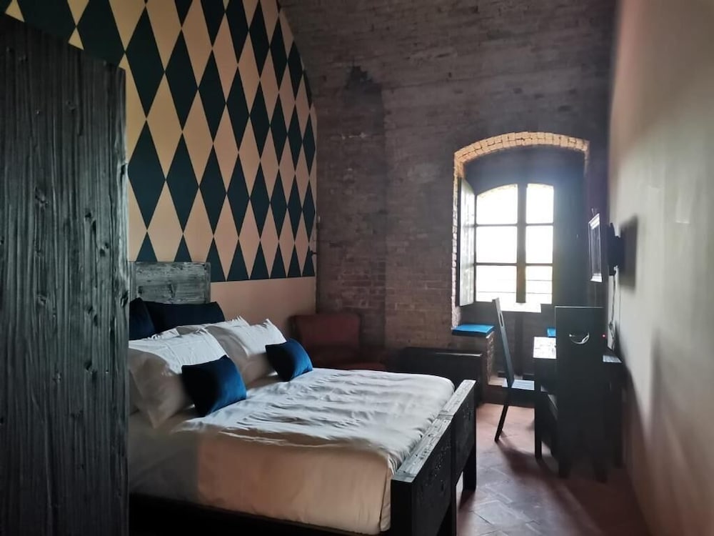 Rocca Di Arignano — Arignano — photo 4