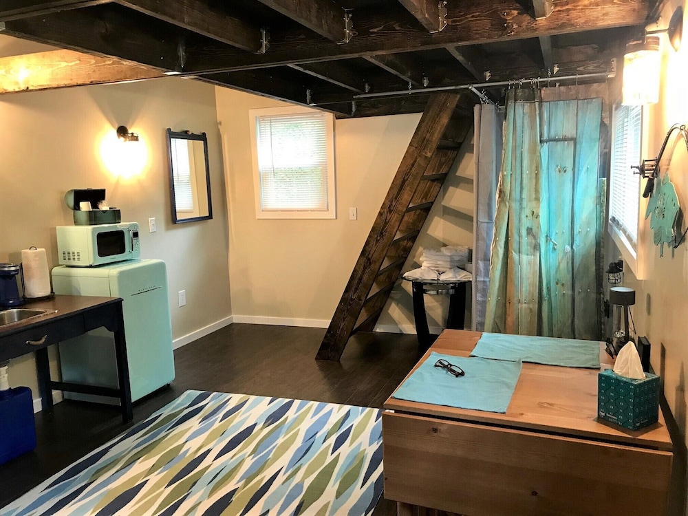 Gorgeous Stays - photo 50