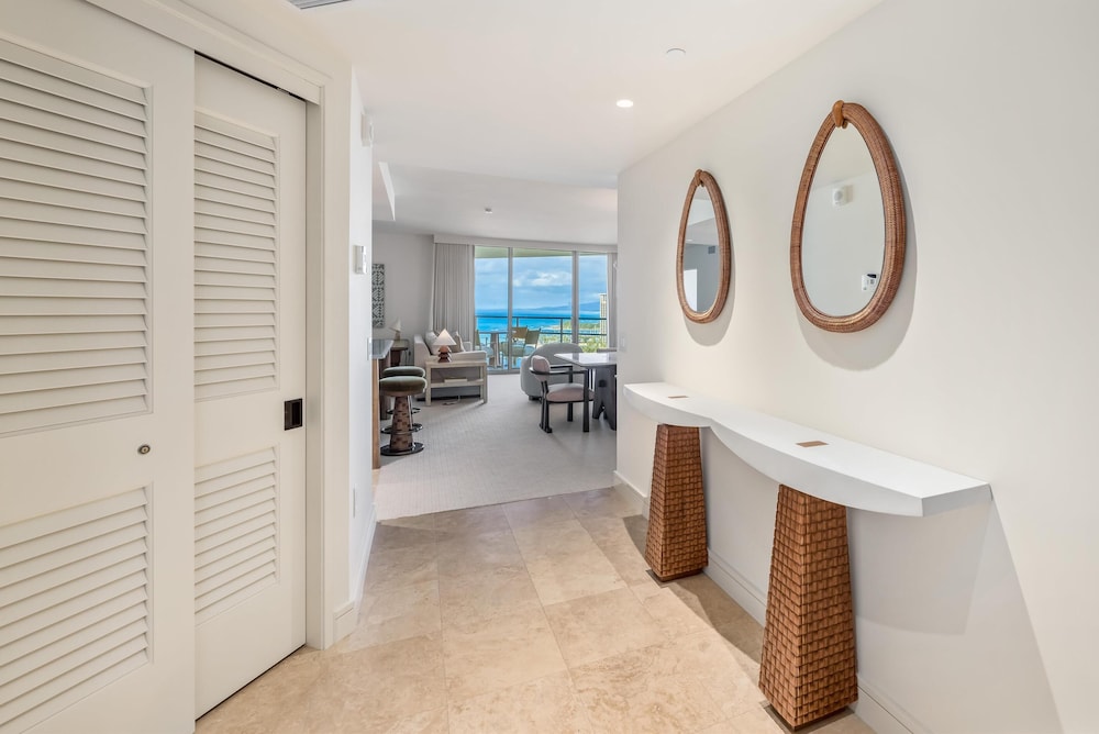 Ka Laʻi Waikiki Beach LXR Hotels & Resorts - photo 51