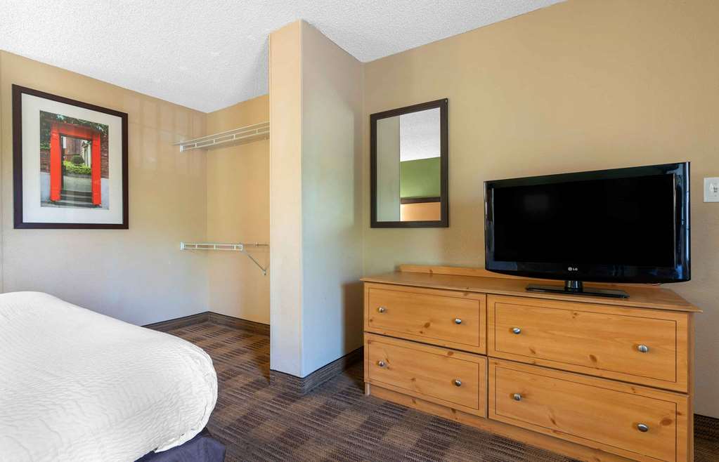 Extended Stay America Suites Sacramento South Natomas - photo 28