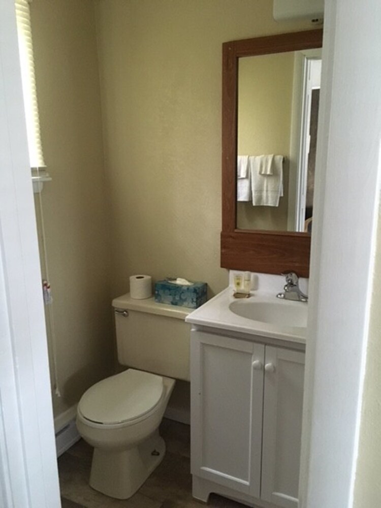 Love Hotels Timberline By OYO Lake Superior - photo 15