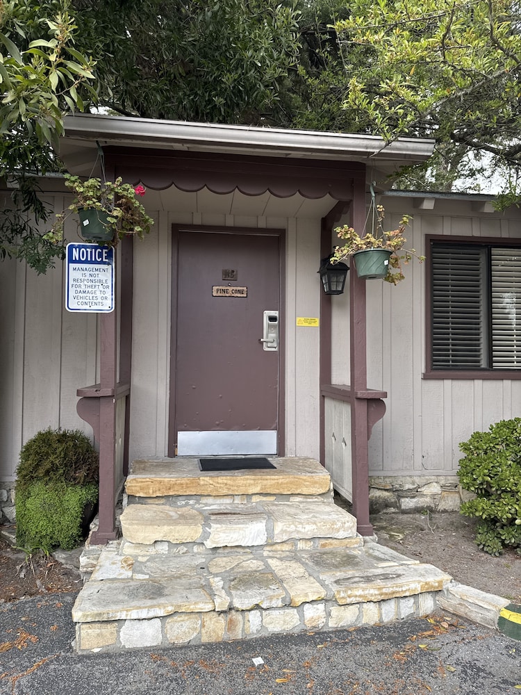 Carmel Resort Inn - photo 133