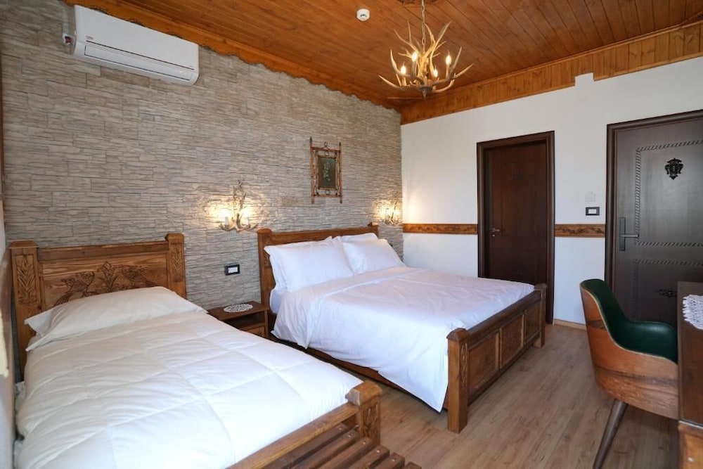 City Street Hotel — Gjirokaster — photo 5