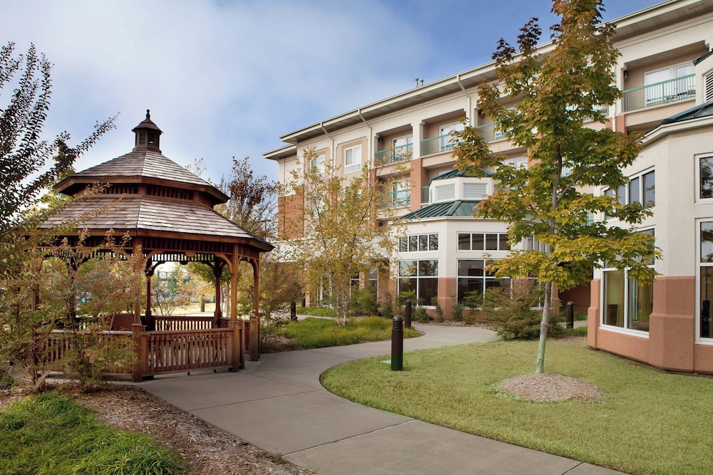 Courtyard Marriott Fort Smith Downtown - photo 22