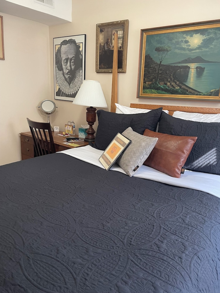 Ray's Bucktown B&B - photo 12