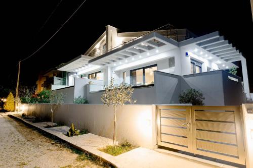 Filos Suites — Nea Iraklitsa — photo 3
