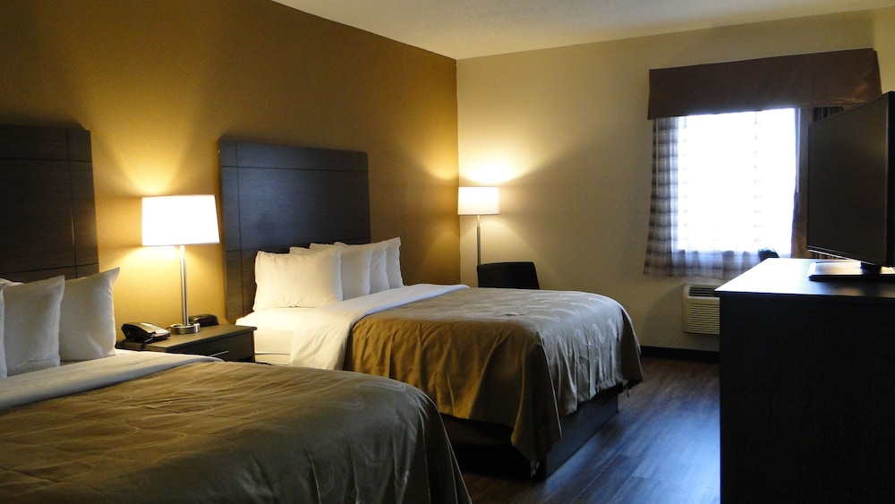 Quality Inn Clinton Knoxville North - photo 9