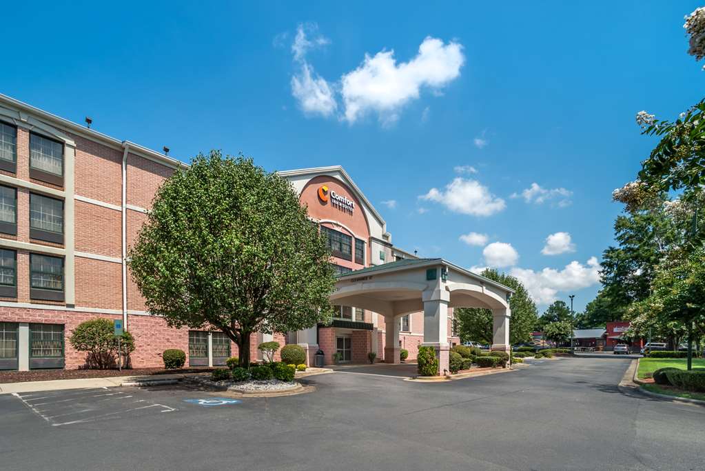 Comfort Inn & Suites Lake Norman — hotel in Cornelius