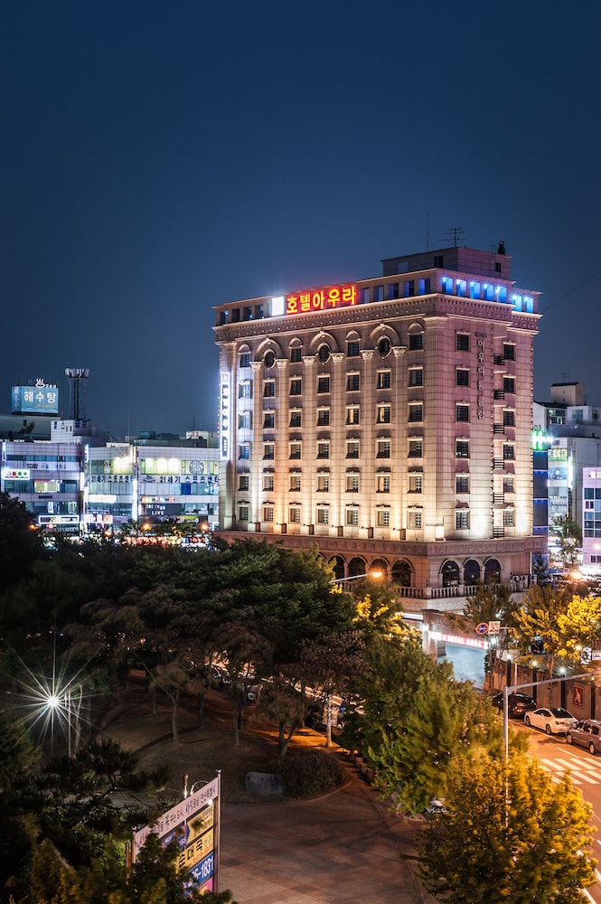 Hotel Aura - carbon neutral hotel in Ansan-Si