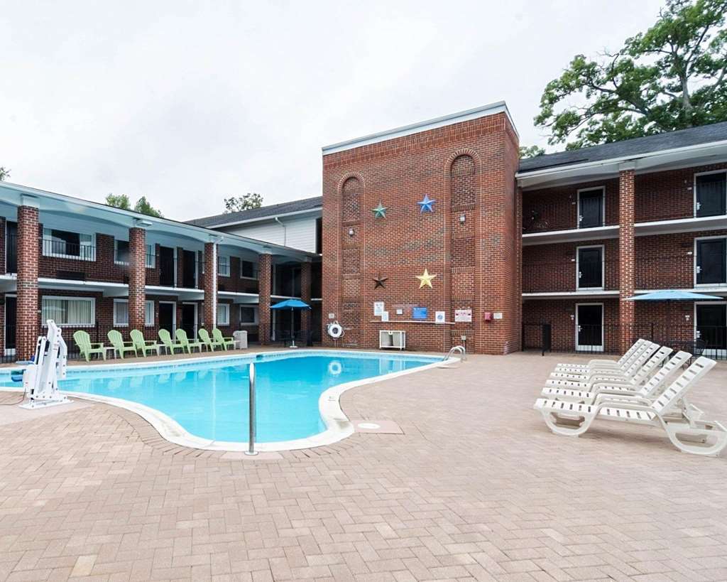 Rodeway Inn & Suites Williamsburg Central - photo 19