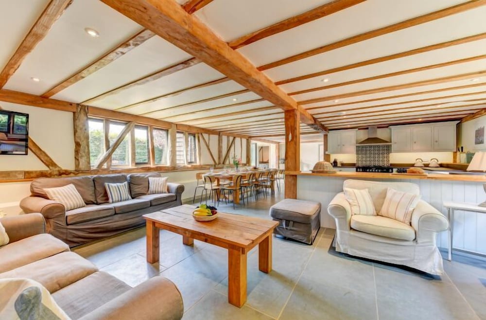 Butley Barn — 4-Star Luxury Hotel in Woodbridge, United Kingdom