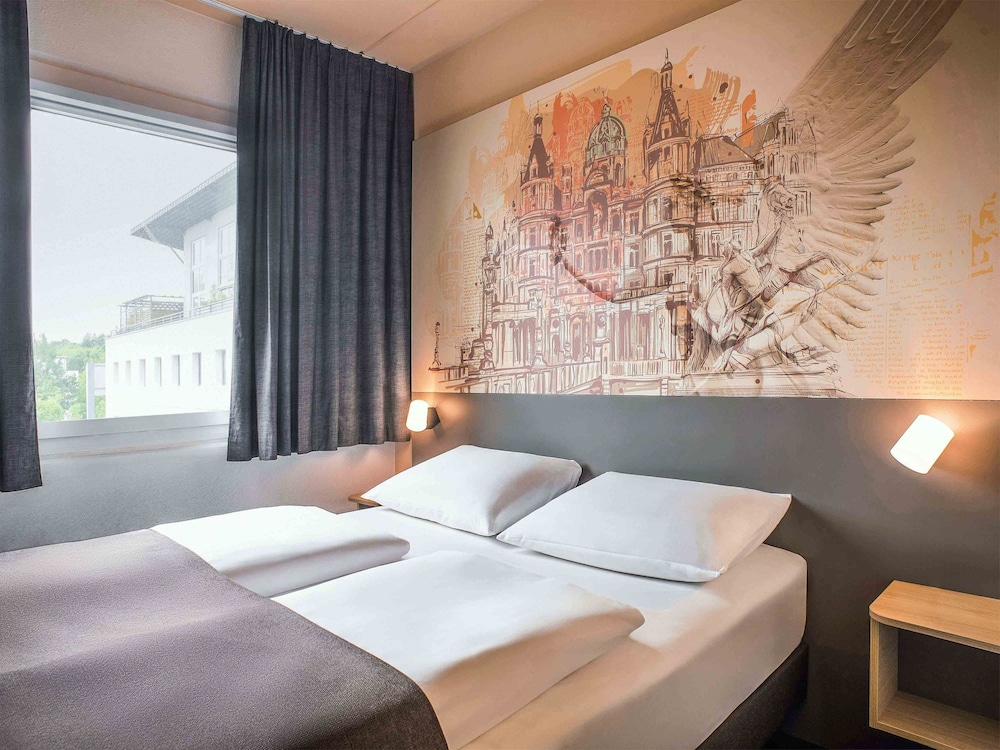 B&B Hotel Schwerin Süd — 4-Star Luxury Hotel in Schwerin, Germany