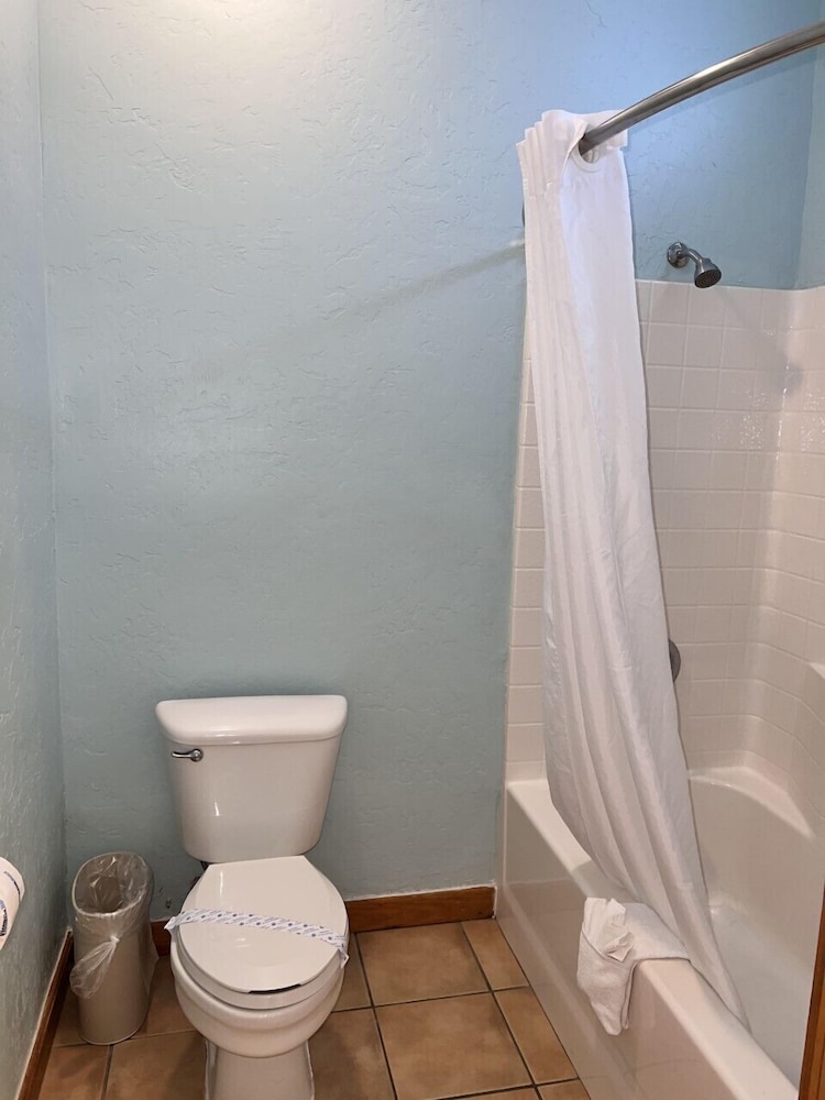 Pelican Bay Resort - photo 50