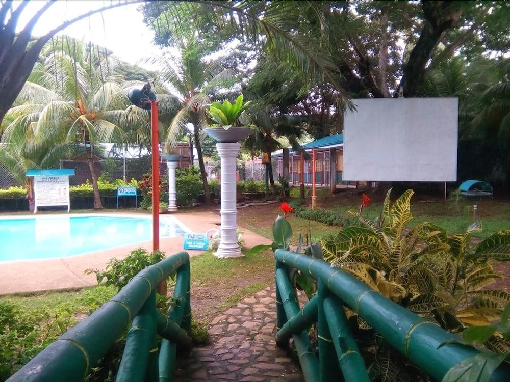 Villa Paraiso Resort and Apartelle in Mambajao, Philippines