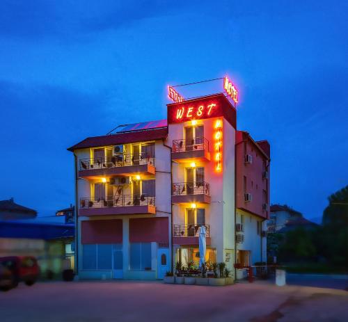 Hotel West — Scheia