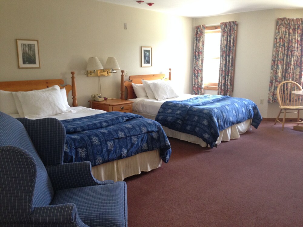 The Inn at Willow Pond - photo 8