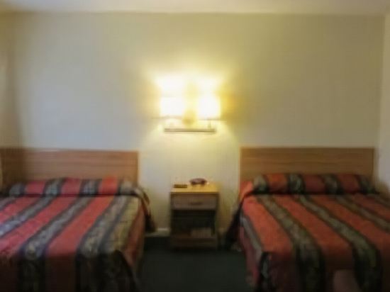 Carefree Inn - photo 6
