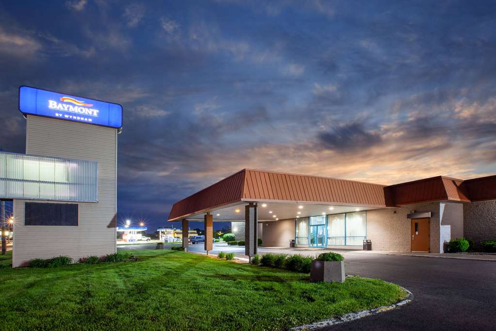 Baymont by Wyndham Northwood - photo 4
