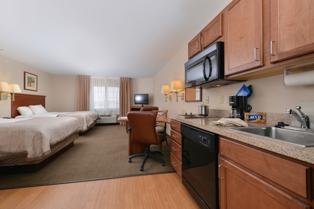Candlewood Suites Gillette an IHG Hotel - photo 4