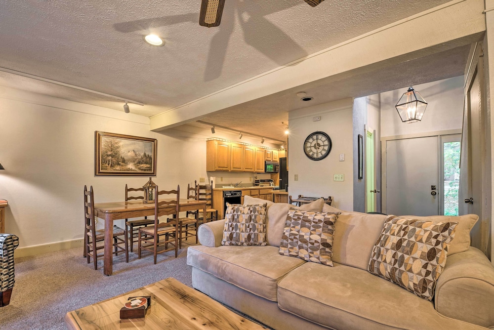 1 Mi To Jack Frost Ski Resort Water View Retreat - photo 5