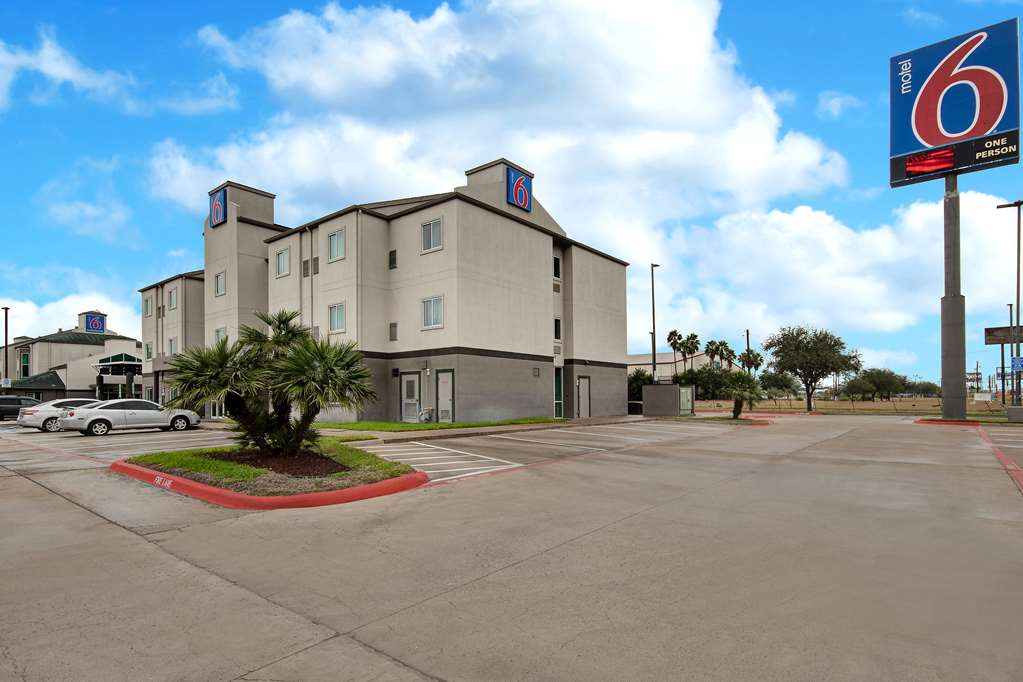 Motel 6 Pharr TX - photo 2
