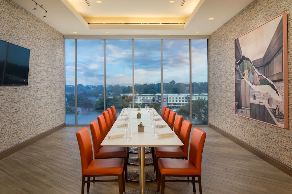 The Summit Hotel - photo 59