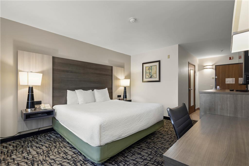 Best Western Crown Inn & Suites - photo 7
