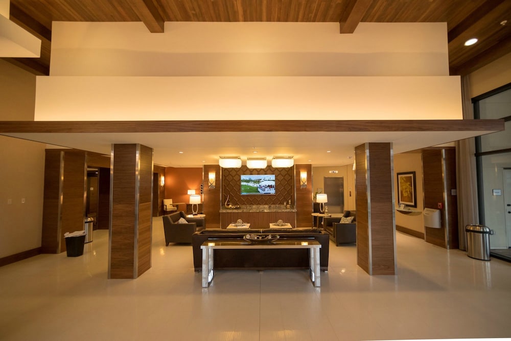 Sheraton Redding Hotel at the Sundial Bridge - photo 5