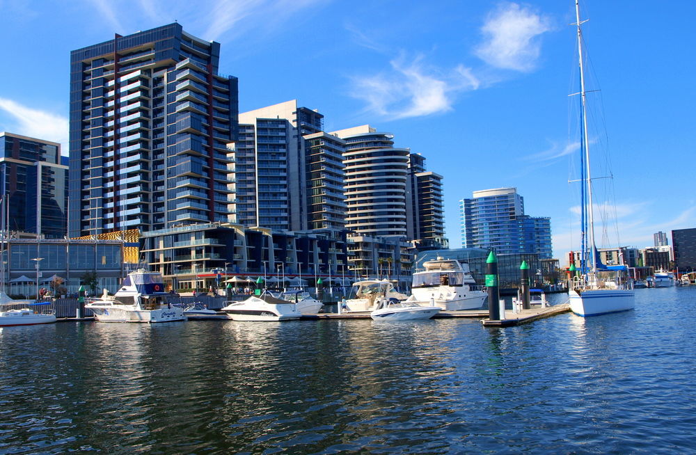 Docklands Prestige Apartments Melbourne — 4-Star Luxury Hotel in Docklands, Australia