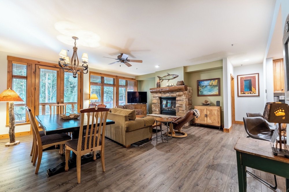 Timbers #3078 by Summit County Mountain Retreats — 4-Star Luxury Hotel in Keystone, United States